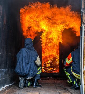 Matériel pour formation au feu / caisson 