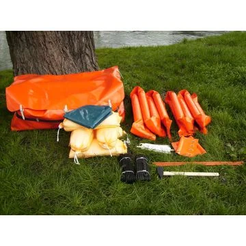 Ölsperrentasche 1 Einsatz Auf Kleinen Binnengewässern